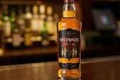 Whisky Blended | 100 Pipers Deluxe (750ml Bottle) - Dine-In
